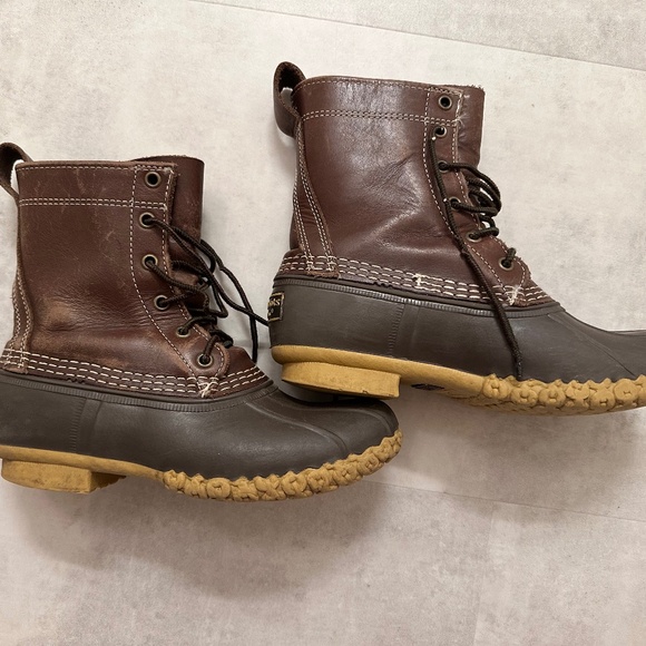 LL Bean lace up Boots Women's size 6M, dark brown leather - Picture 2 of 10